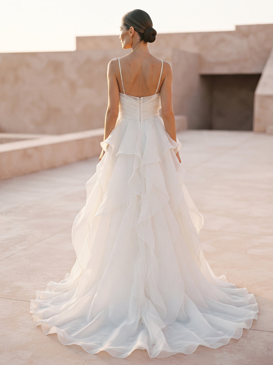 Chiffon A-Line Spaghetti Straps Bridal Gowns Floor Length Ruched Wedding Dresses