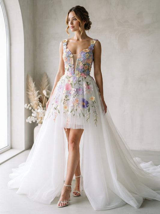 Tulle A-Line V-Neck Bridal Gowns 3D Floral Applique Wedding Dresses with Detachable Train