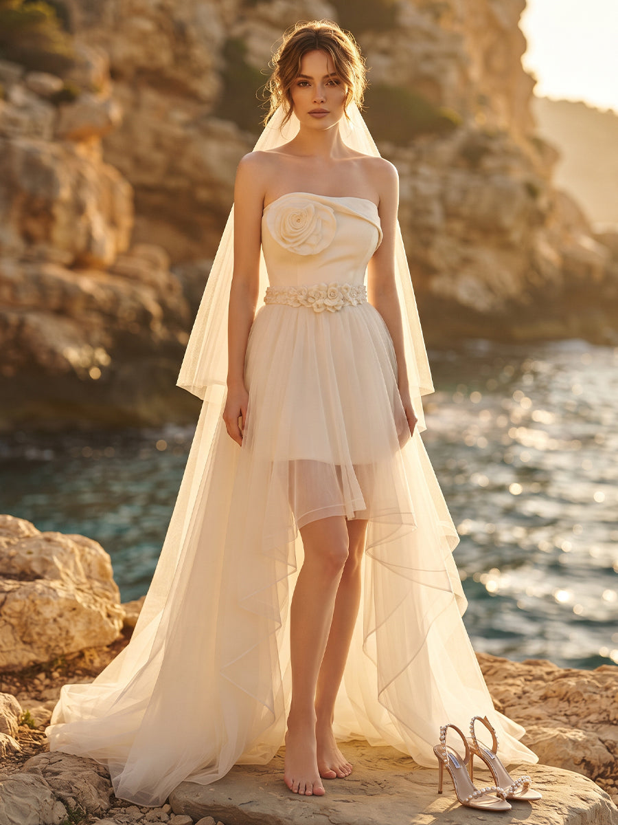 Tulle A-Line Strapless Bridal Gowns 3D Floral Applique Wedding Dresses