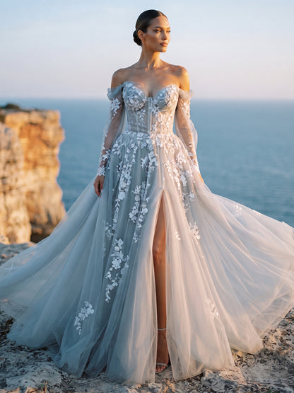 Tulle A-Line Sweetheart Bridal Gowns Lace Appliques Wedding Dresses with Chapel Train