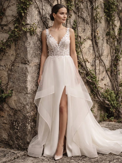 Organza A-Line V-Neck Bridal Gowns Floor Length Lace Appliques Wedding Dresses with Slit