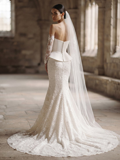 Lace Mermaid Strapless Bridal Gowns Floor Length Lace Appliques Wedding Dresses