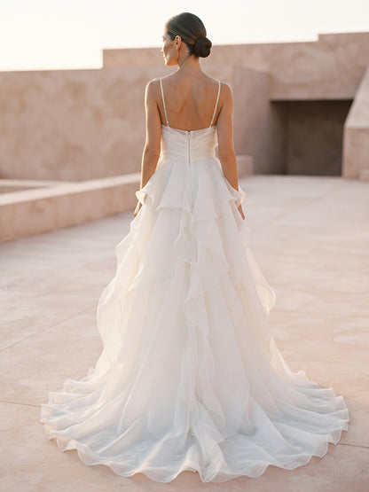 Chiffon A-Line Spaghetti Straps Bridal Gowns Floor Length Ruched Wedding Dresses